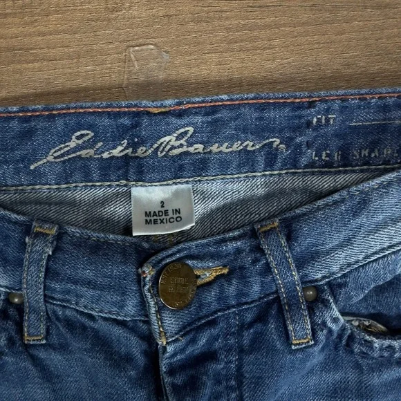Eddie Bauer Boyfriend Fit Jeans Women 2 Medium Wash Distressed Straight Leg Blue - Picture 4 of 7
